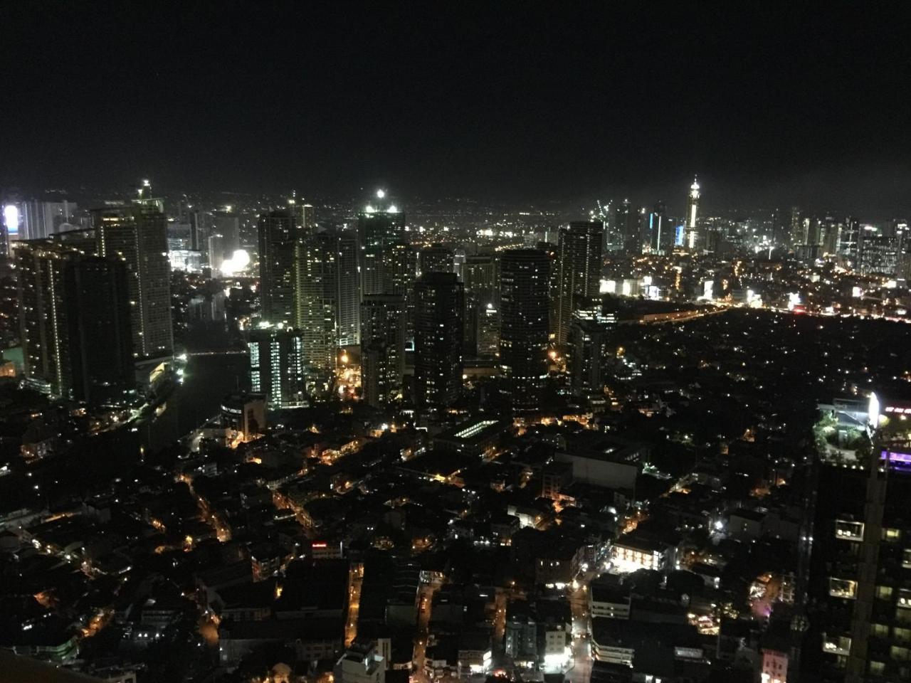 Seven Doors Aparthotels In Gramercy Makati Makati City Екстер'єр фото