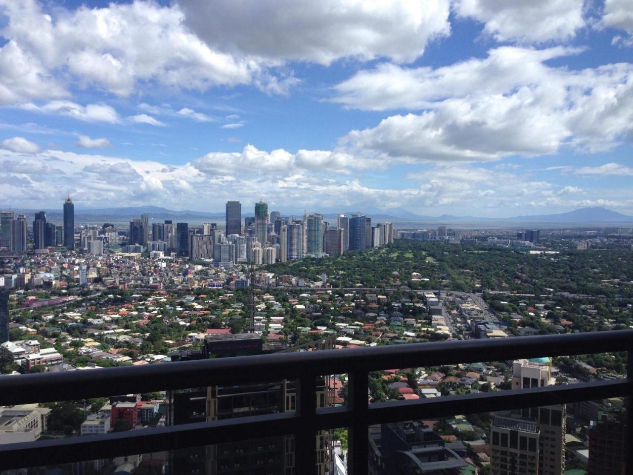 Seven Doors Aparthotels In Gramercy Makati Makati City Екстер'єр фото