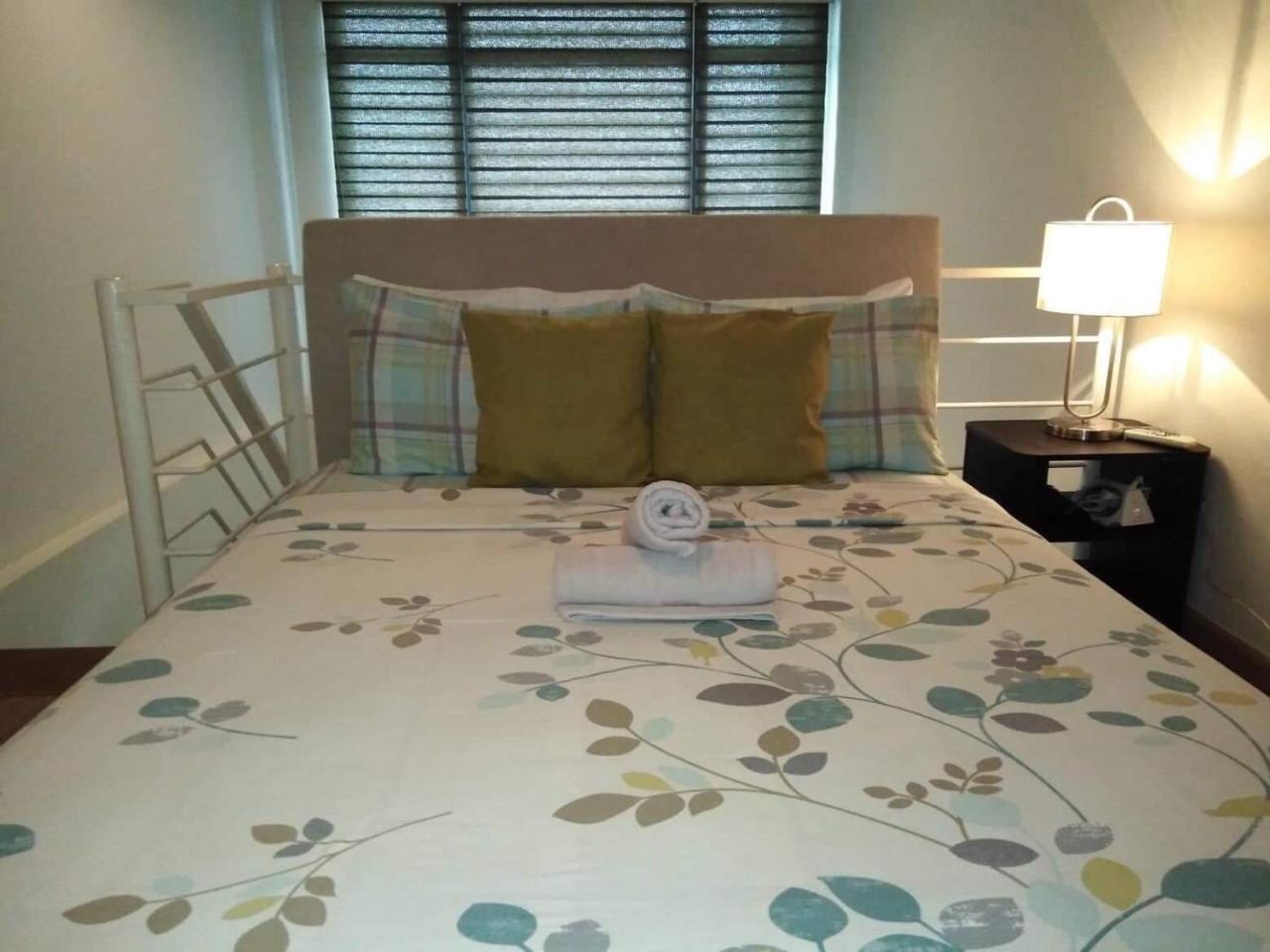 Seven Doors Aparthotels In Gramercy Makati Makati City Екстер'єр фото