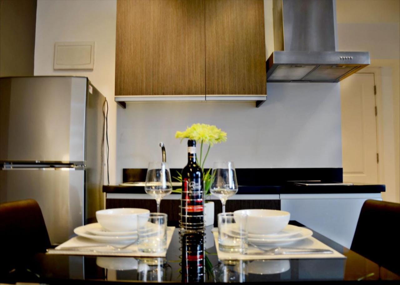 Seven Doors Aparthotels In Gramercy Makati Makati City Екстер'єр фото