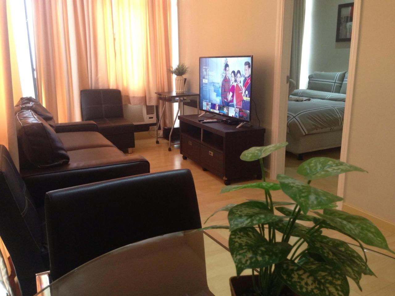 Seven Doors Aparthotels In Gramercy Makati Makati City Екстер'єр фото