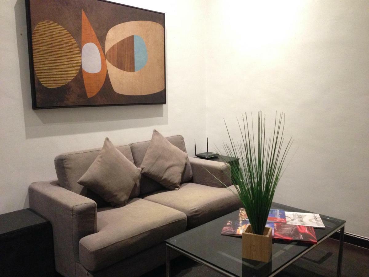 Seven Doors Aparthotels In Gramercy Makati Makati City Екстер'єр фото