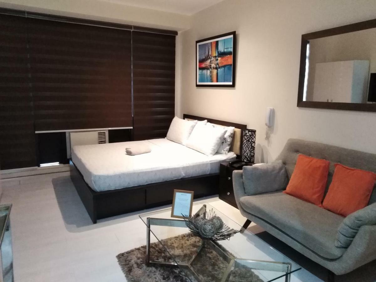 Seven Doors Aparthotels In Gramercy Makati Makati City Екстер'єр фото